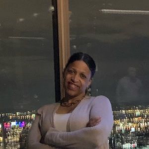 Meet your Posher, Felicia